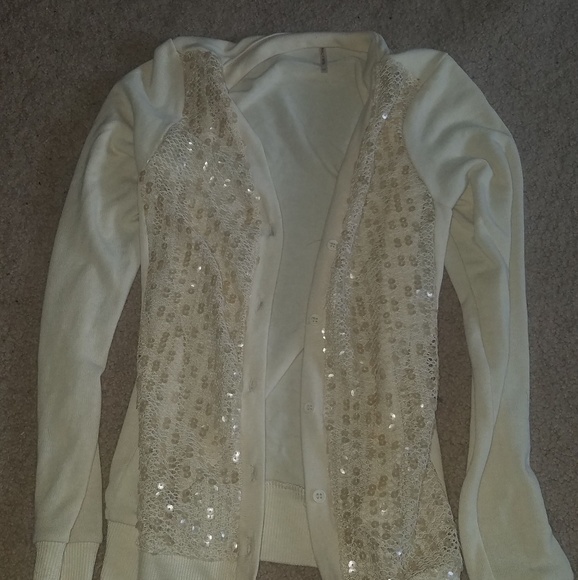 Button up cardigan - Picture 2 of 4